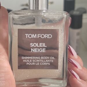 Tom Ford Soleil Neige Shimmering Body Oil